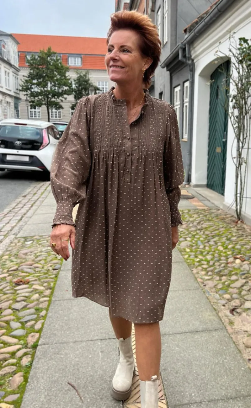 Kjole - Natalia - Dark Brown W. Dots Kjoler