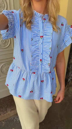 Sale Kjole - Catja Summer - Blue Striped W. Cherries Kjoler