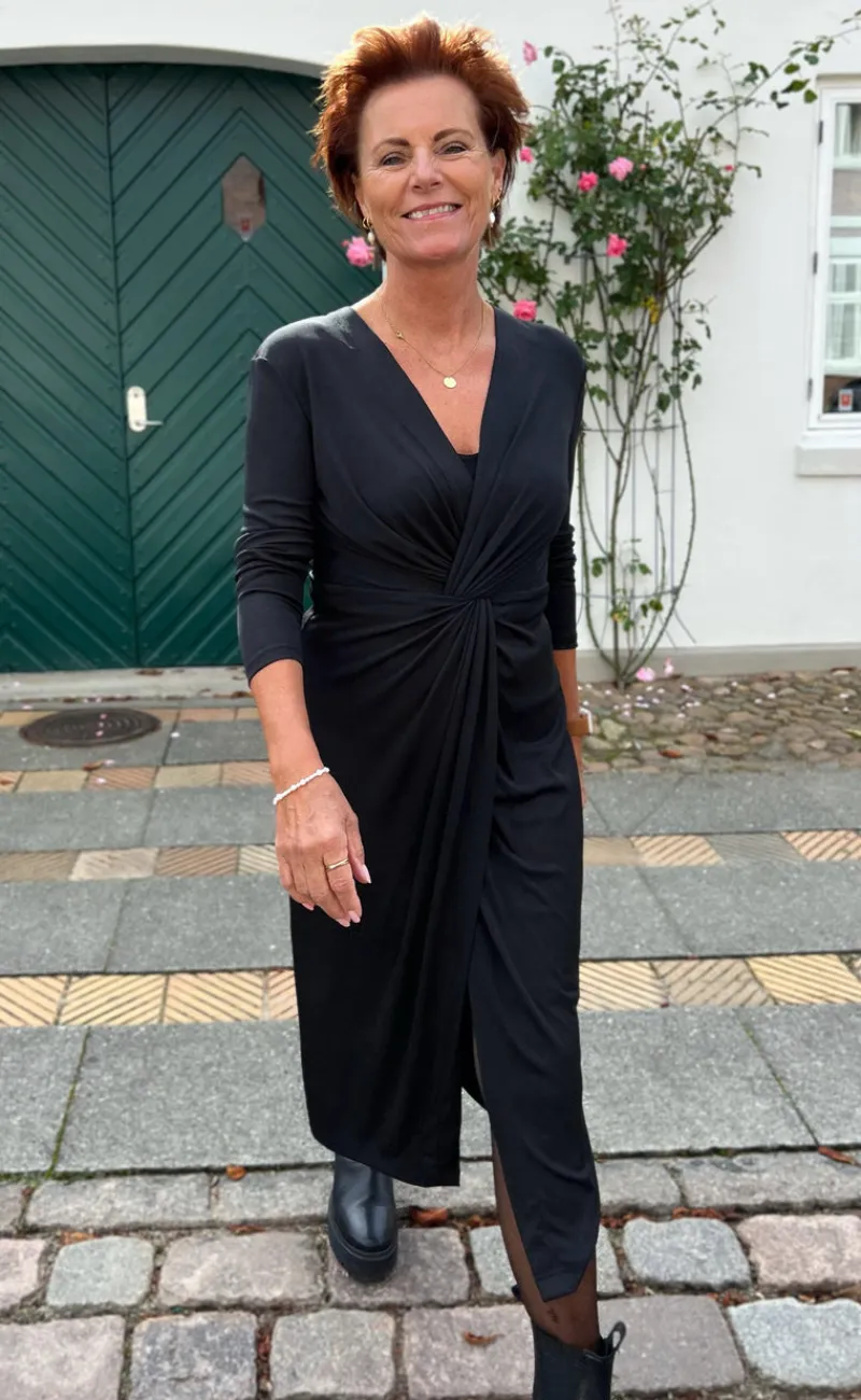 Online Kjole - Mia - Black Kjoler