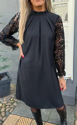 Discount Kjole - Hazel Lace - Black Kjoler