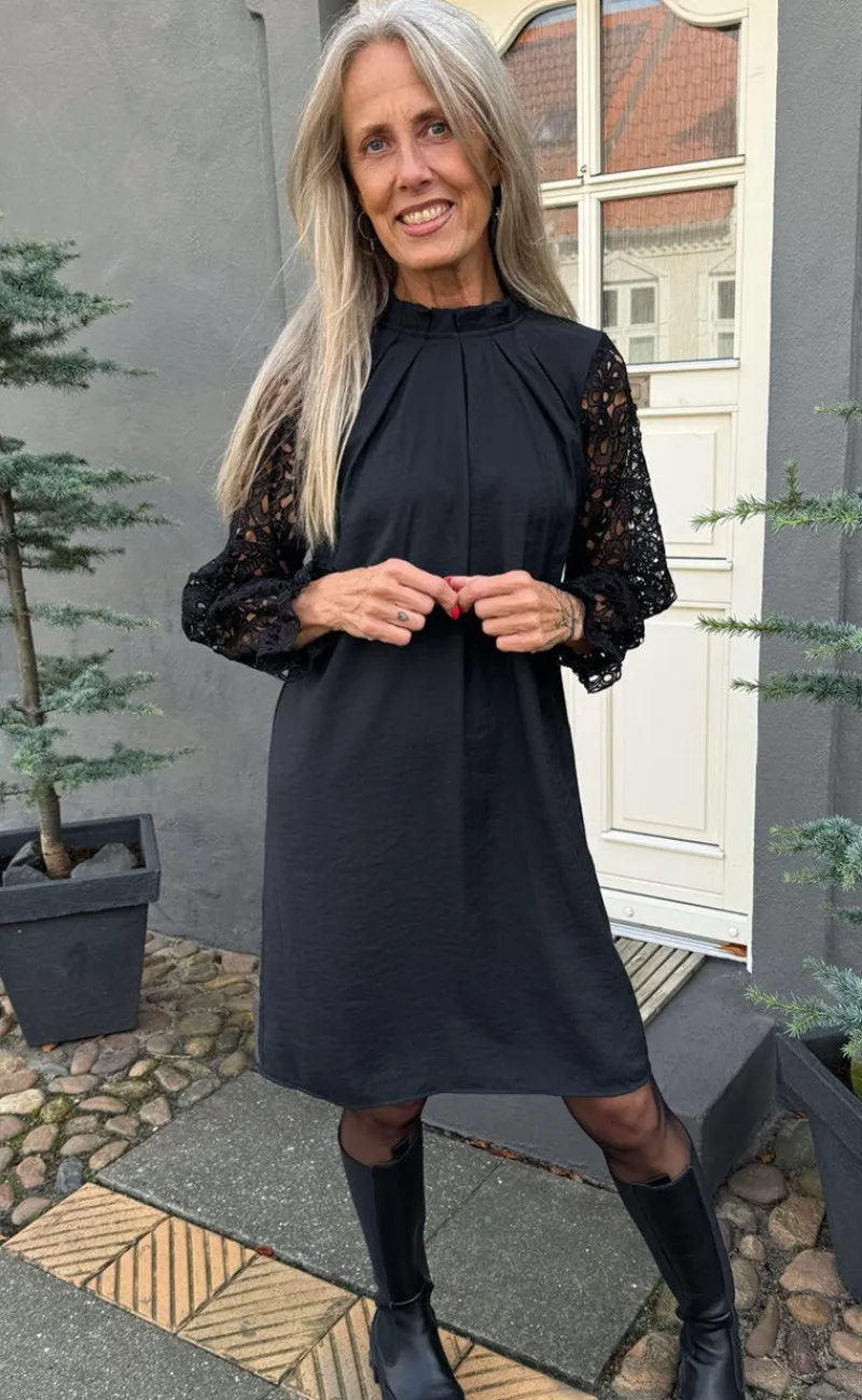 Discount Kjole - Hazel Lace - Black Kjoler