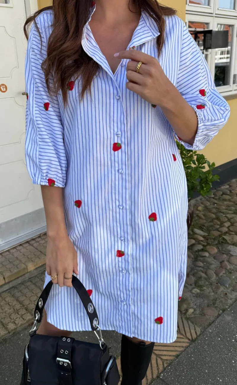 Discount Kjole - Selma - Blue Striped W. Strawberries Kjoler