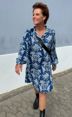 Online Kjole - Augusta - Navy Blue Paisley Kjoler