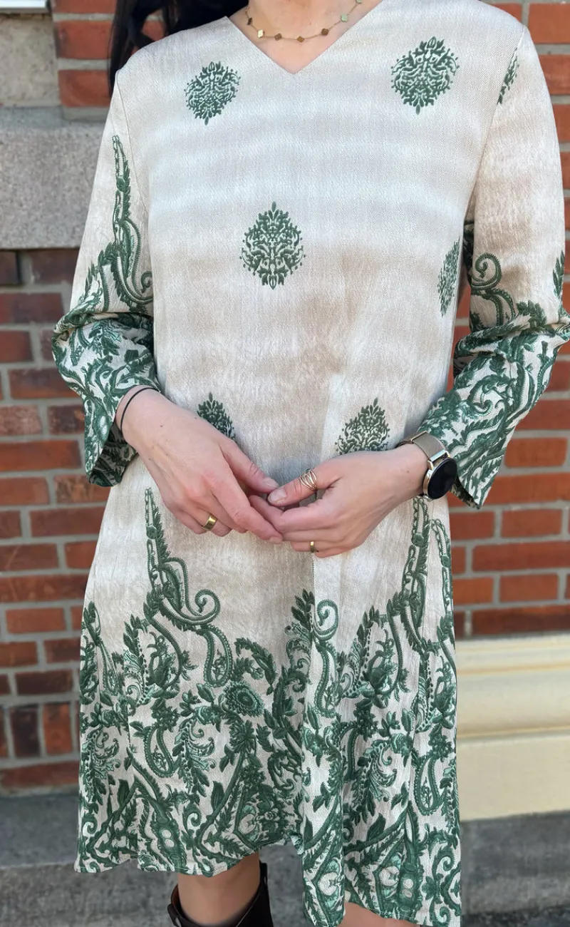 Outlet Kjole - Arianna - Green Paisley Kjoler