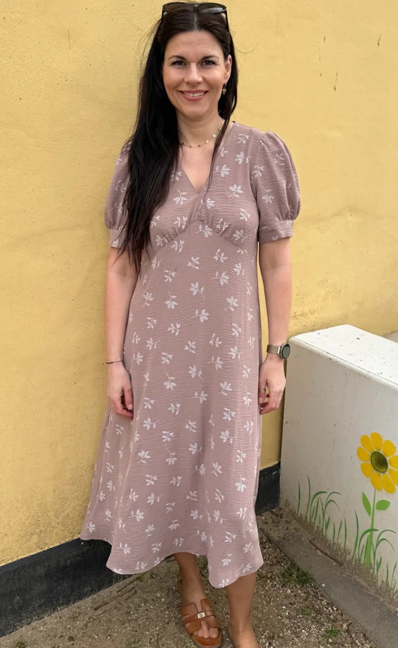 Outlet Kjole - Mirabelle - Camel W. White Flowers Kjoler