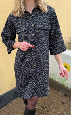 Hot Kjole - Calla - Zebra Kjoler