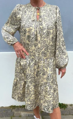 Best Kjole - Vanessa - Creme / Black Paisley Kjoler