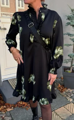 Kjole - Pia - Black W. Green Flower Kjoler