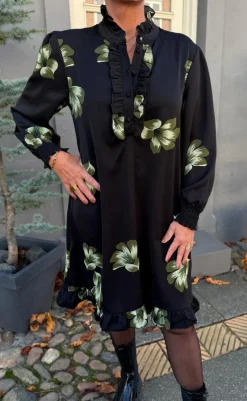 Kjole - Pia - Black W. Green Flower Kjoler