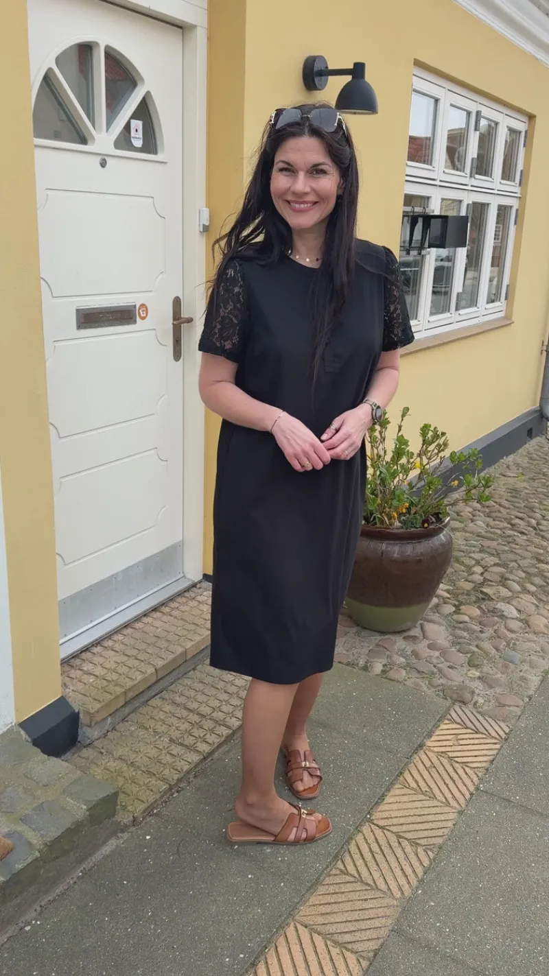 Clearance Kjole - Aria - Black Kjoler