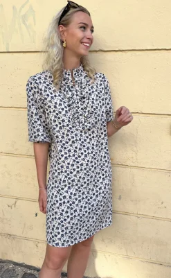 New Kjole - Camilla - White/Blue Flower Kjoler