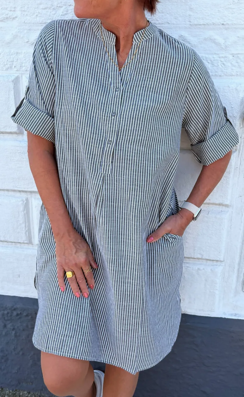 Outlet Kjole - Nia - Black Striped Kjoler