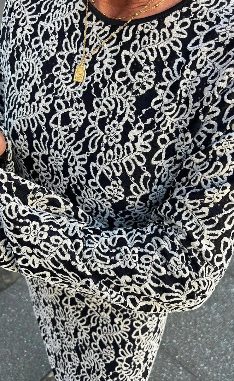 Discount Kjole - Lanza - Black W. White Paisley Kjoler