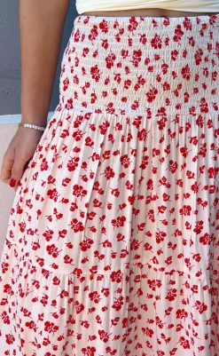 Clearance Nederdel - Nikoline - White/Red Flowers Nederdele