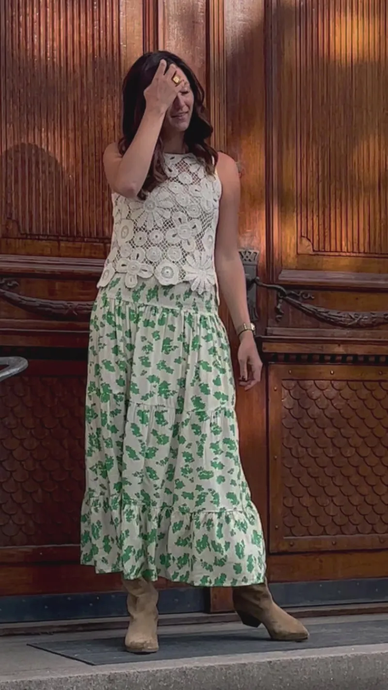 Hot Nederdel - Nikoline - White/Green Flowers Nederdele