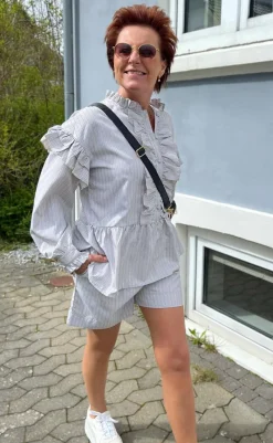 Hot Shorts - Liv - Grey Striped Shorts