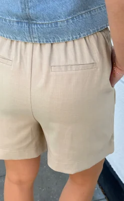 New Shorts - Amalie - Sand Shorts