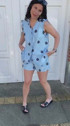 New Shorts - Melania - Blue W. Black Embroidery Shorts