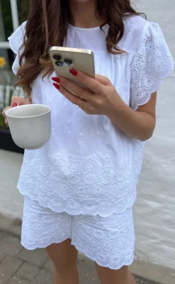 Best Shorts - Line - White Shorts