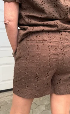 Hot Shorts - Catja - Mocca Broderie Anglaise Shorts