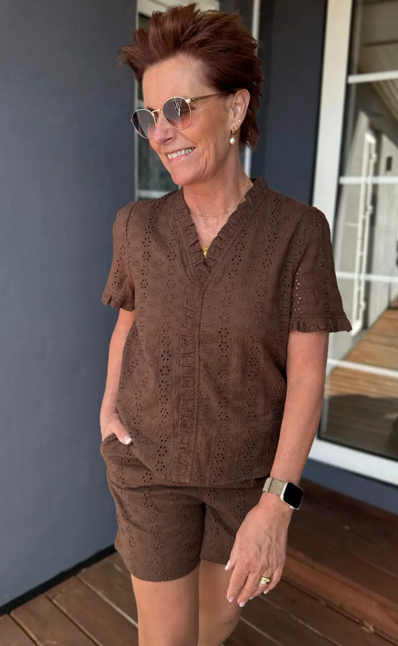 Hot Shorts - Catja - Mocca Broderie Anglaise Shorts