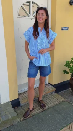 Hot Top - Catja - Blue Striped T-shirts & Toppe