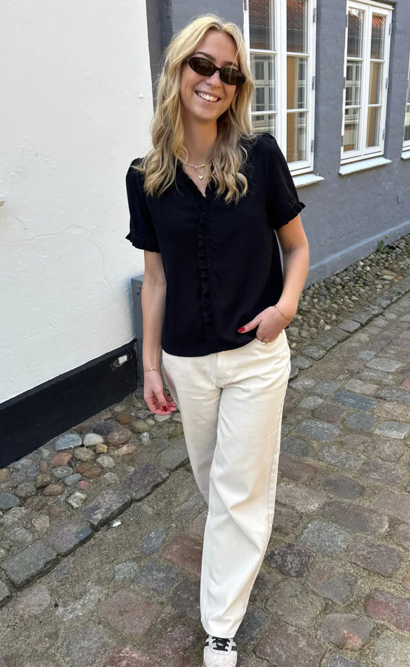 New Top - Catja - Black T-shirts & Toppe