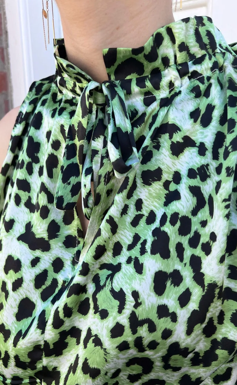 Sale Top - Ellen - Green Leo (vendbar) T-shirts & Toppe