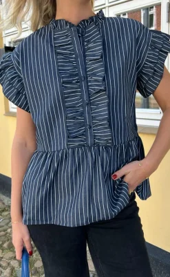 Discount Top - Freya - Denim Blue Pinstripe T-shirts & Toppe