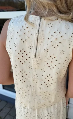 Clearance Top - Naja - Off White Denim W. Embroidery T-shirts & Toppe