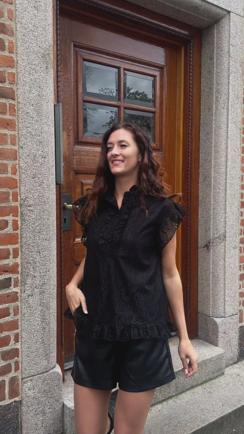 Hot Top - Pia Lace - Black T-shirts & Toppe