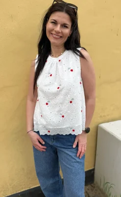 Best Top - Silja - White Lace W. Embroidery Flowers T-shirts & Toppe