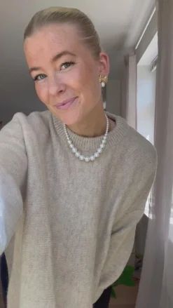 Hot Øreringe - Christina Bow - Gold Colour Smykker